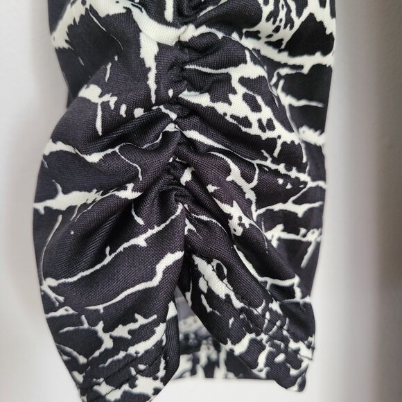 Dress - Picture 4 of 6